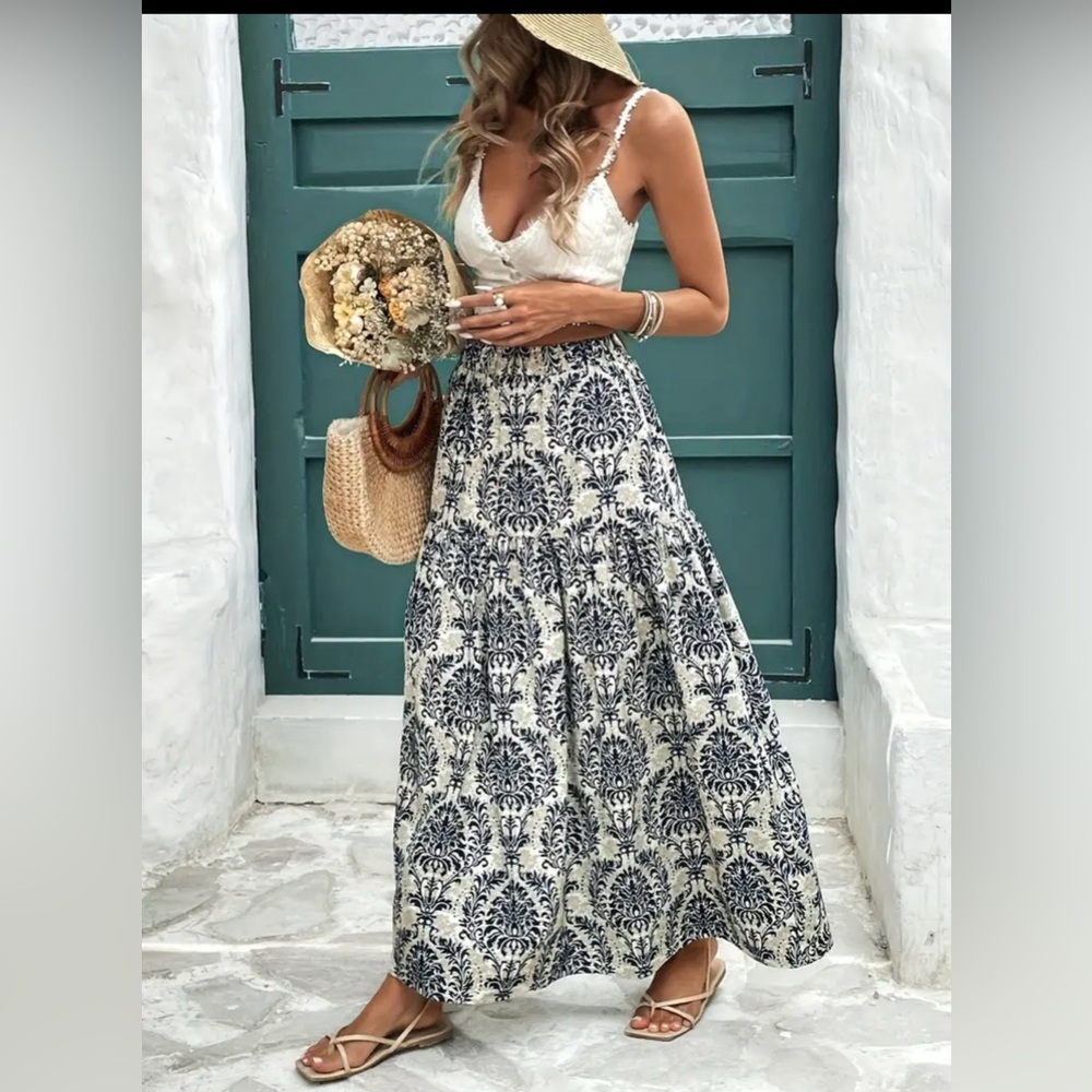 Boho Maxi Skirt in Navy Floral Print NWOT - Picture 6 of 6